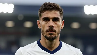 Tottenham Hotspur must improve their winning mentality, says manager Roberto De Zerbi, following their loss to Brentford...
