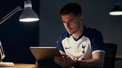 Tottenham Hotspur are in discussions with Chelsea for a loan deal for Mykhaylo Mudryk,
