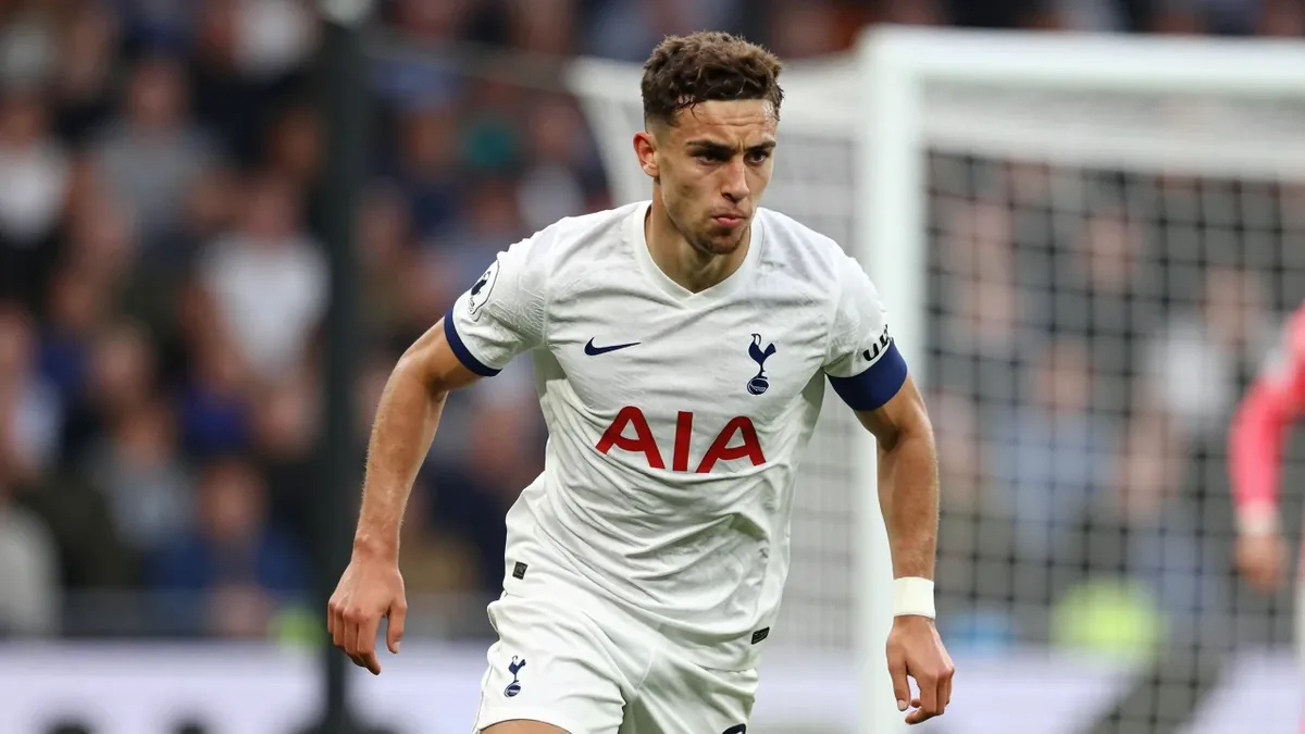 Roberto De Zerbi’s Tottenham lost 3-0 to Brentford in a pre-season friendly, exposing a squad built on 21-year-olds and...