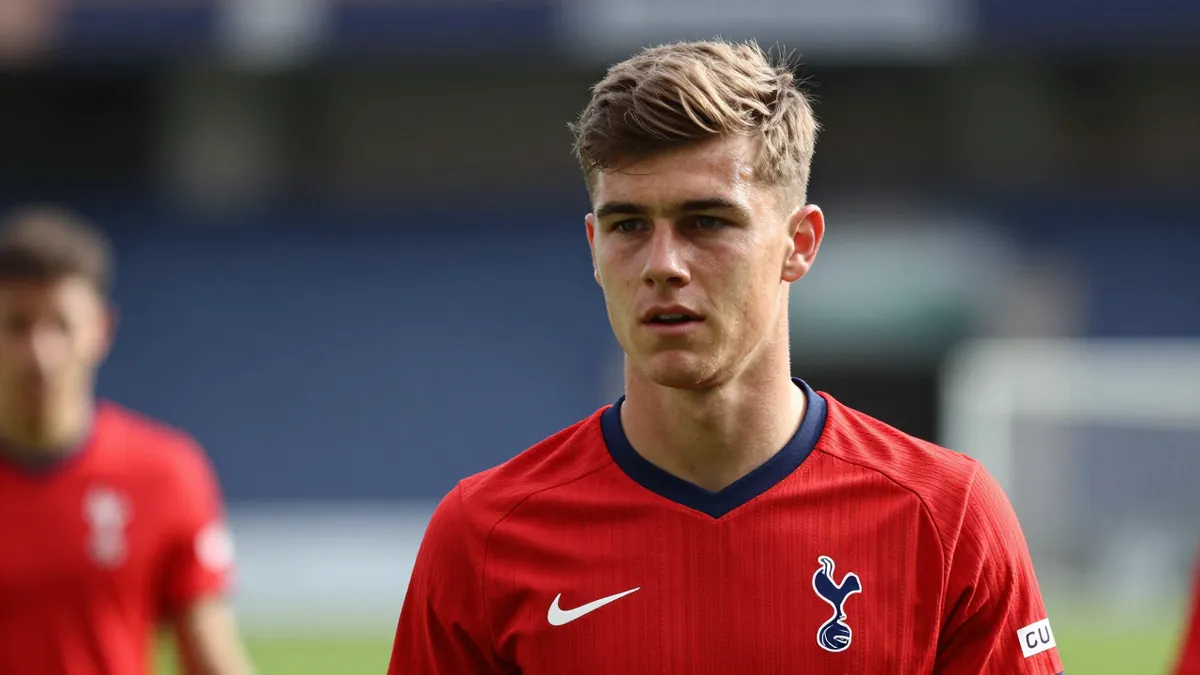 Mason Melia's season-long loan to Lincoln City confirmed