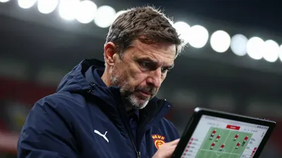 Tottenham Hotspur manager Roberto De Zerbi aims for a final signing before the deadline, praising the club's expensive...